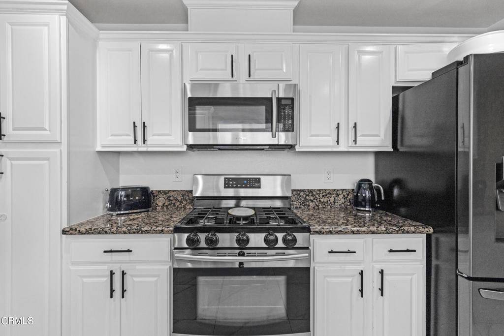 Sylmar, CA 91342,14060 Carlton LN