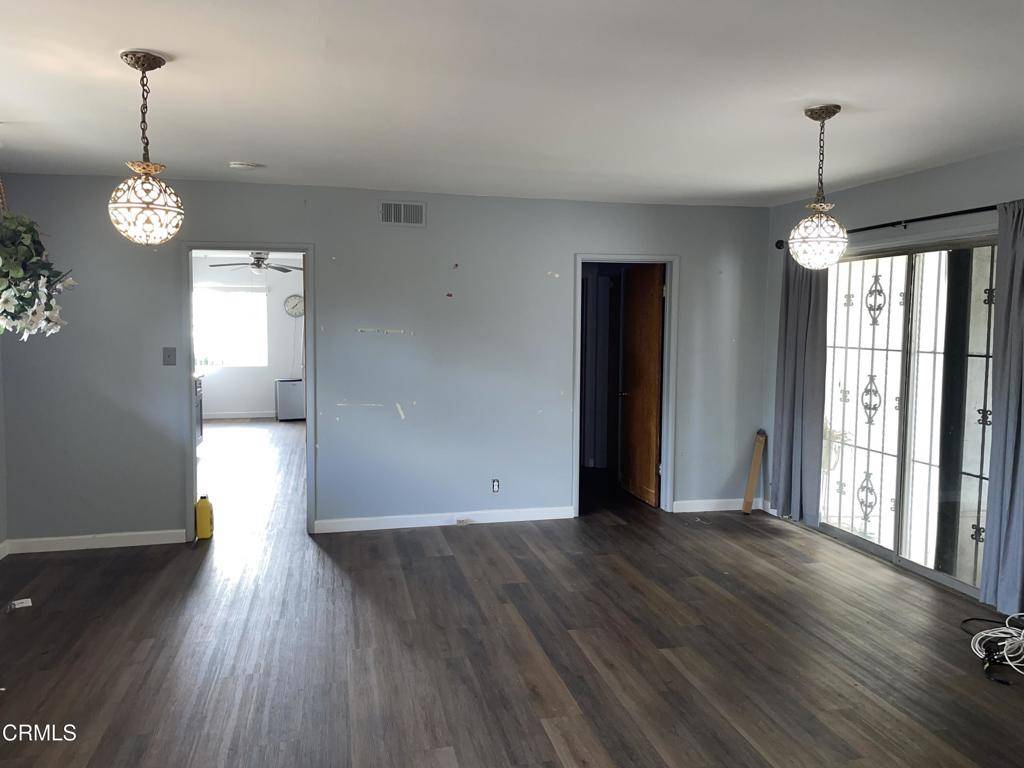 Los Angeles, CA 90044,1258 W 121st ST