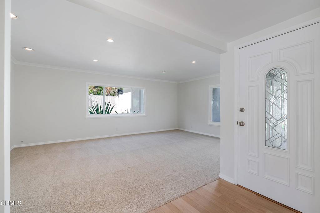 Pasadena, CA 91107,2025 Fox Ridge DR