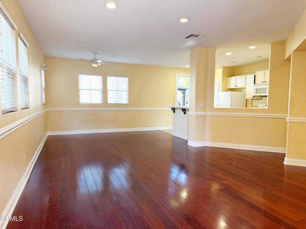 Santa Clarita, CA 91350,28225 Clementine DR