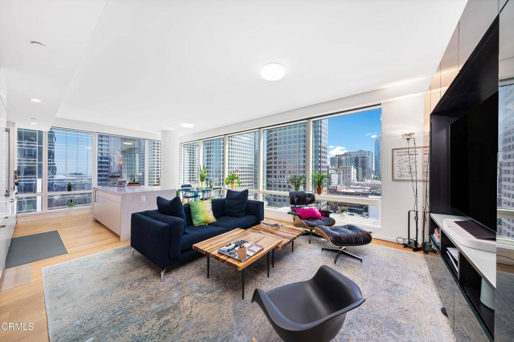 Los Angeles, CA 90017,877 Francisco ST #1506