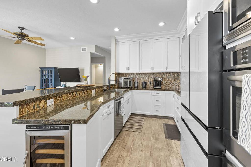 Huntington Beach, CA 92648,7412 Seabluff DR #108