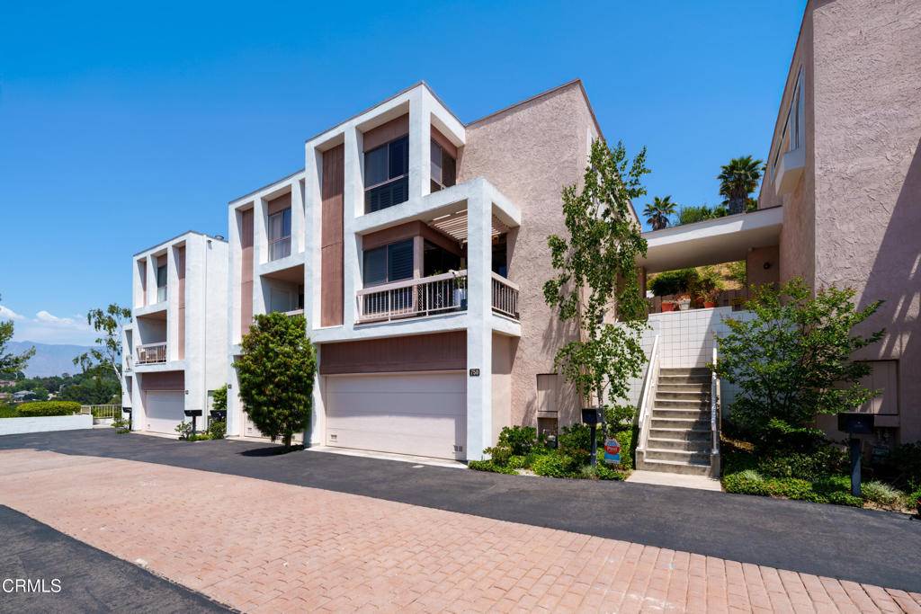 Los Angeles, CA 90042,750 Portola TER