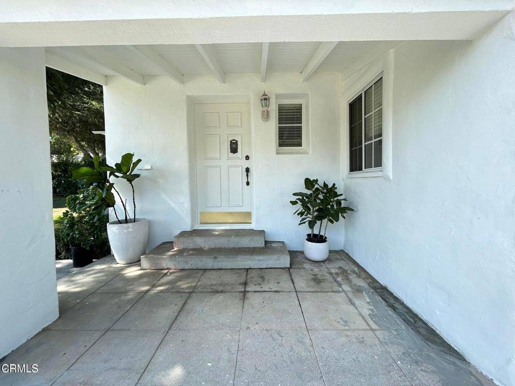 La Canada Flintridge, CA 91011,4622 La Canada Blvd BLVD