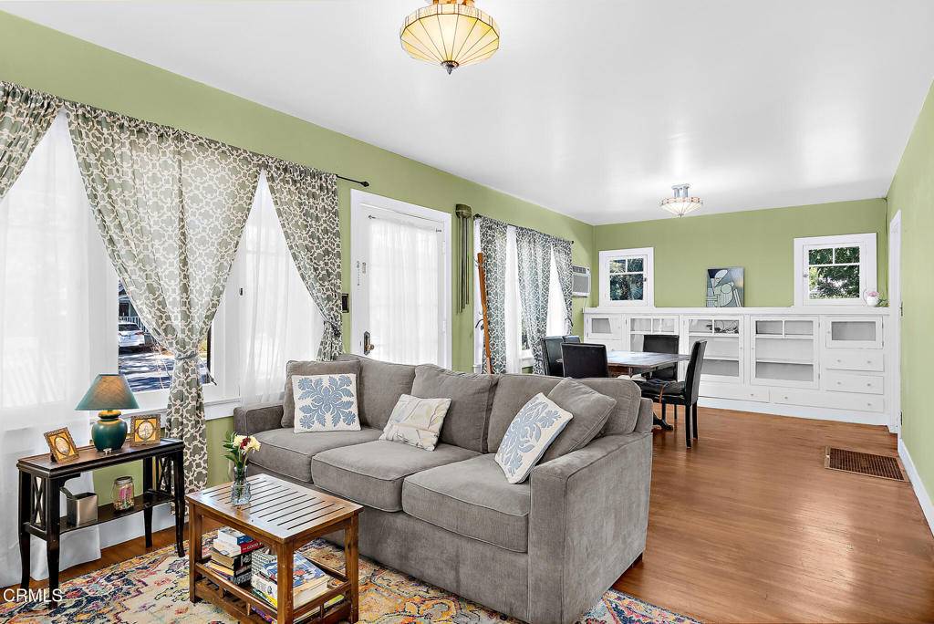 Pasadena, CA 91104,1766 N Madison AVE