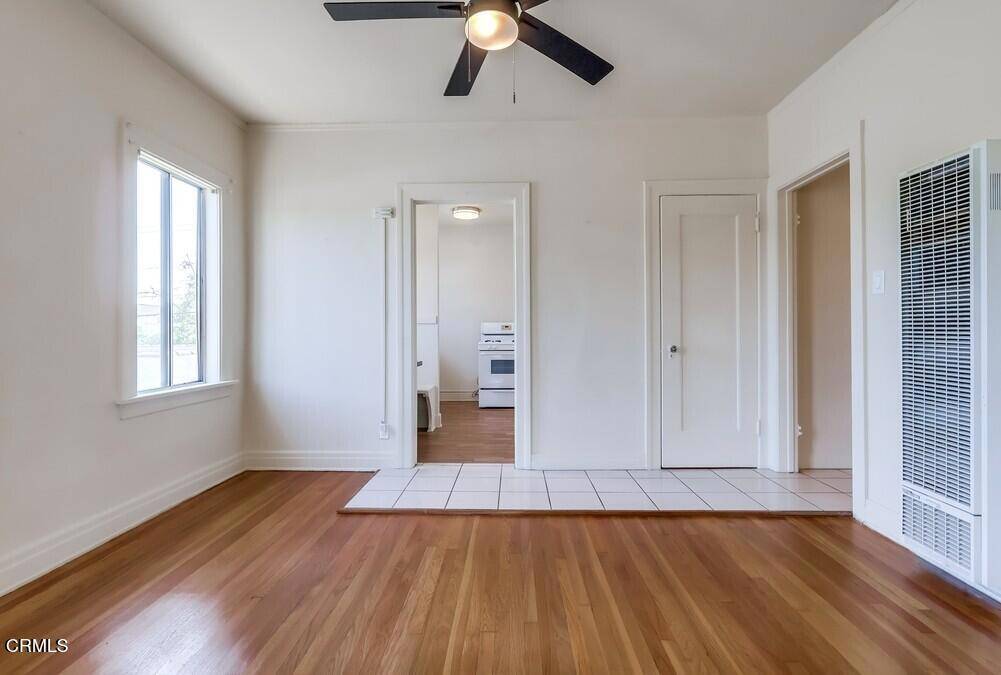 Los Angeles, CA 90038,833 835 N Ridgewood