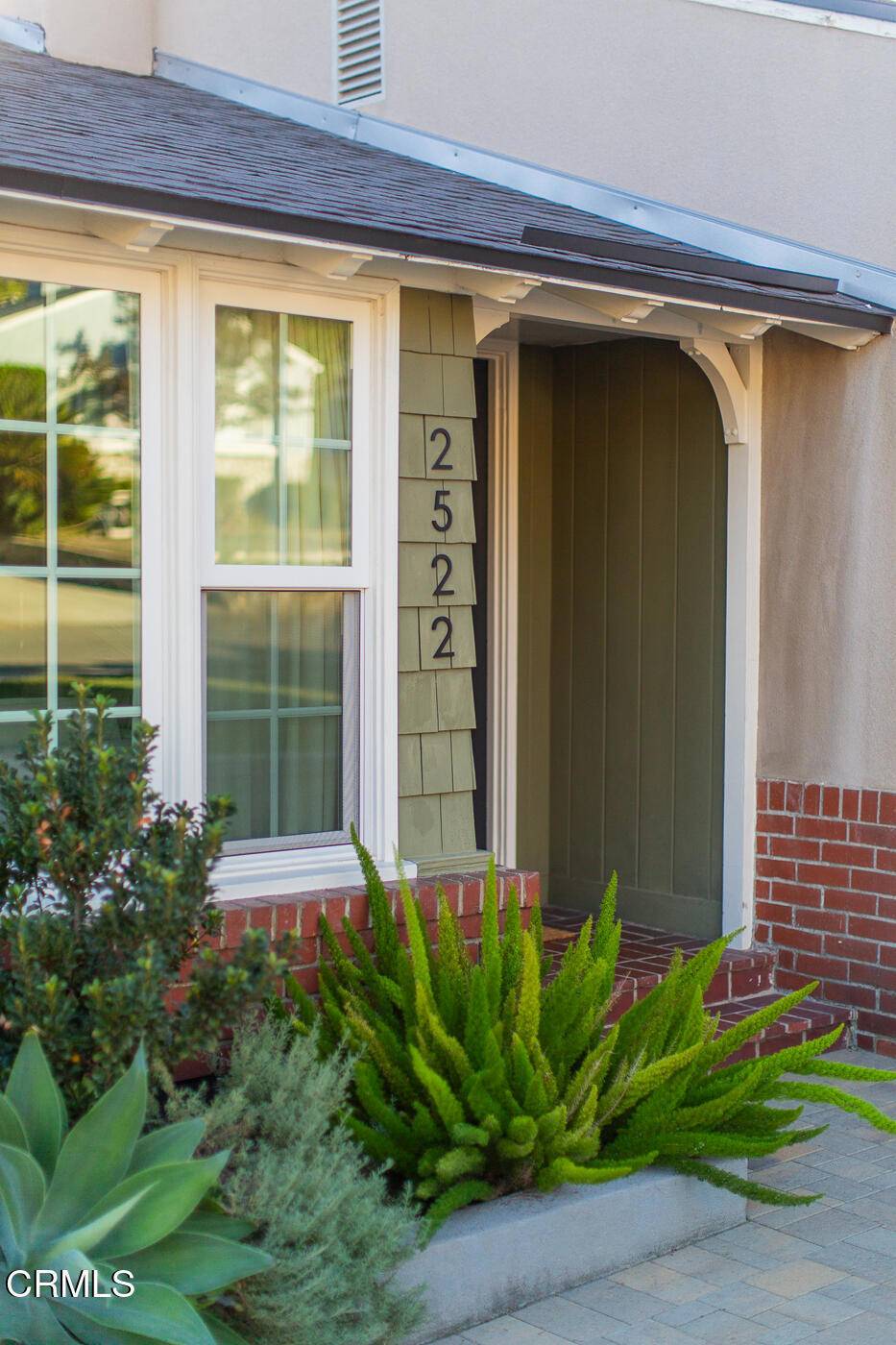 Montrose, CA 91020,2522 Fairway AVE