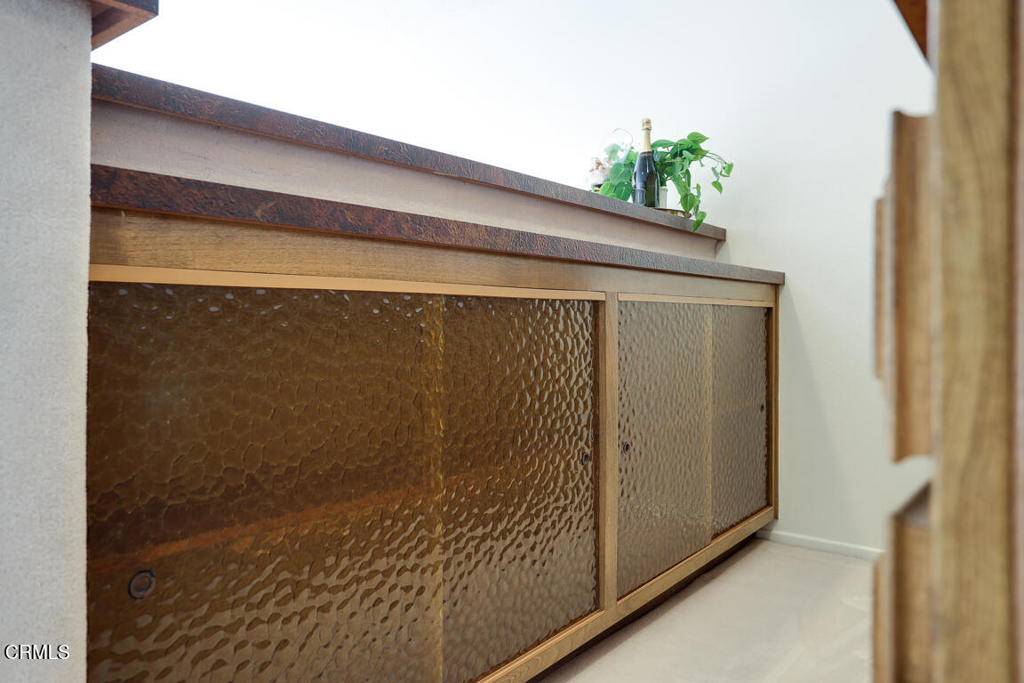 Glendale, CA 91208,2048 Valderas DR