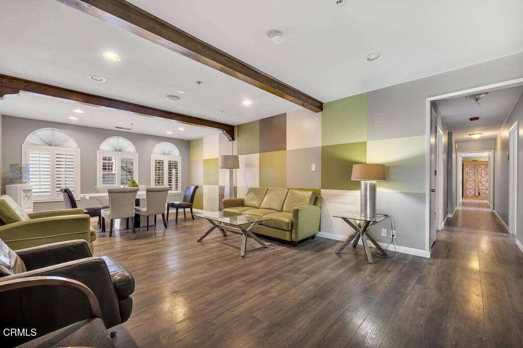 Lake Balboa, CA 91406,15743 Covello ST