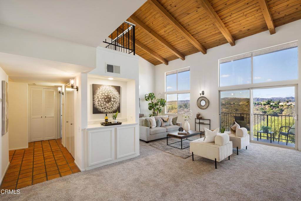 Bel Air, CA 90077,2385 Roscomare RD #F8