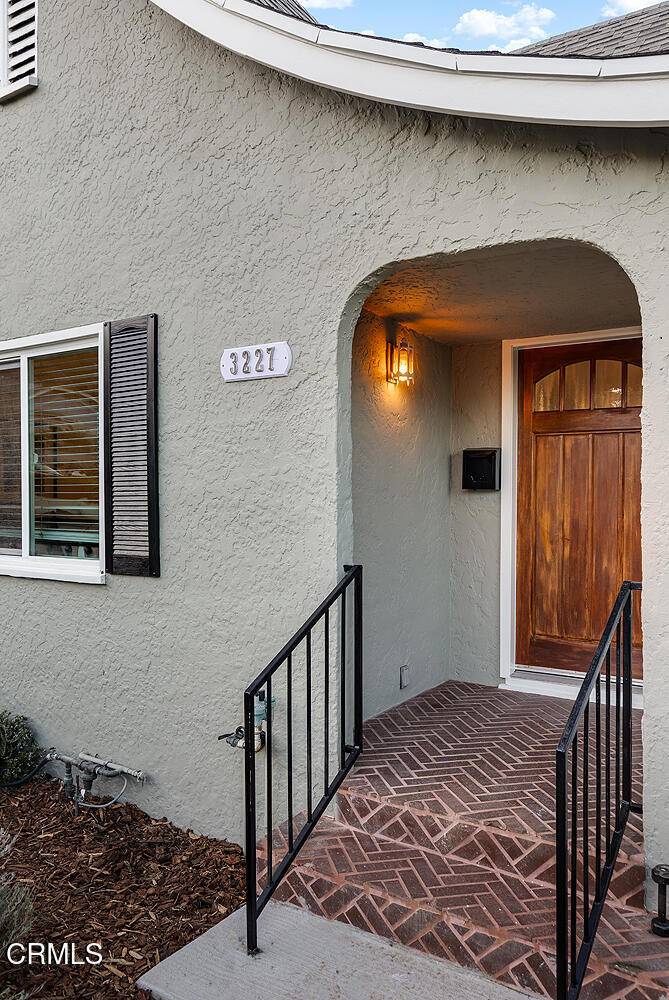 Los Angeles, CA 90065,3227 Terzilla PL