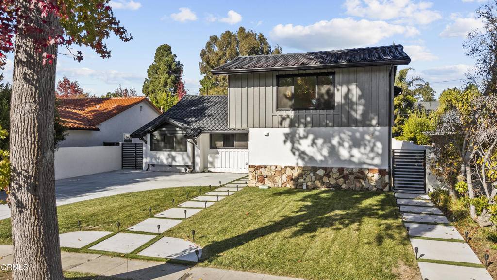 Sherman Oaks, CA 91401,14145 Weddington ST