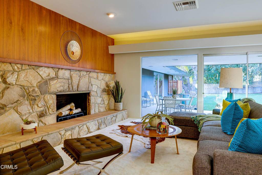 Altadena, CA 91001,1535 Meadowbrook RD