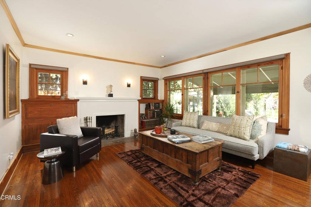 Pasadena, CA 91104,949 N El Molino AVE