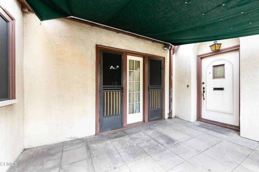 Pasadena, CA 91104,1762 N Los Robles AVE