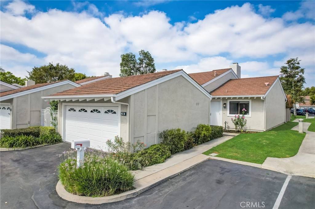 Irvine, CA 92604,14 Acorn #24