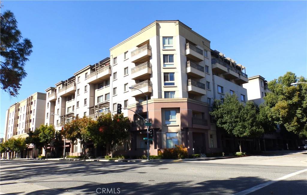 Pasadena, CA 91106,931 E Walnut ST #101
