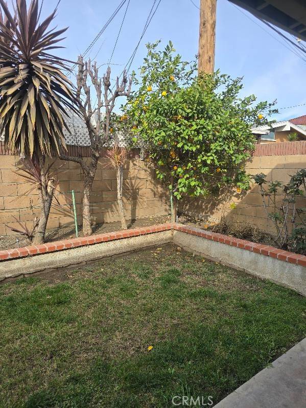 Norwalk, CA 90650,13541 Flatbush AVE