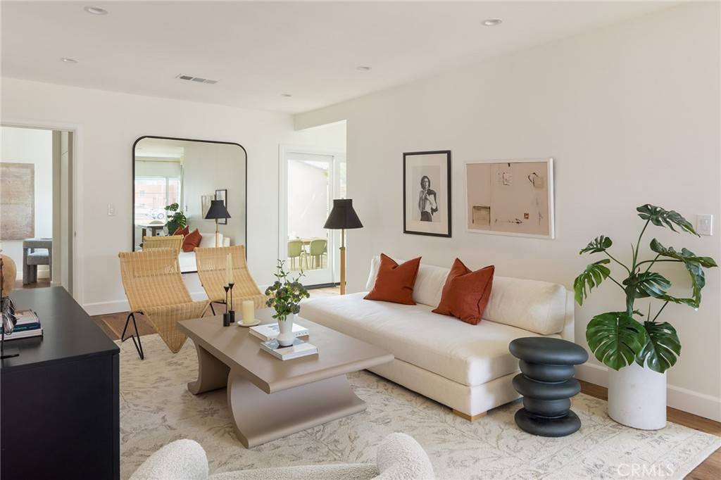 Los Angeles, CA 90066,13310 Zanja ST