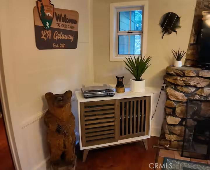 Lake Arrowhead, CA 92352,810 Lake DR