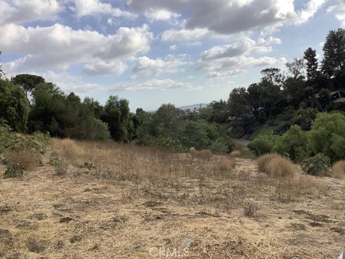 La Habra Heights, CA 90631,805 West RD