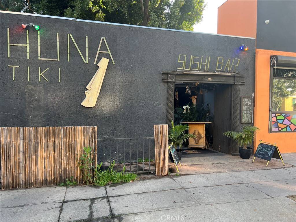 North Hollywood, CA 91601,11026 Magnolia BLVD