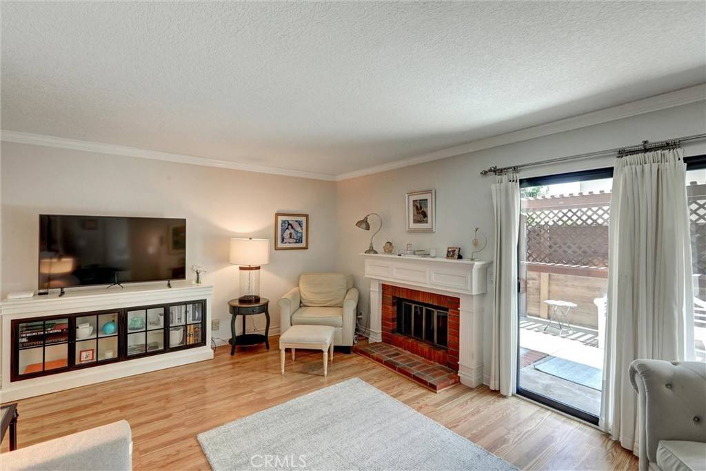 Glendora, CA 91740,1180 Strawberry LN