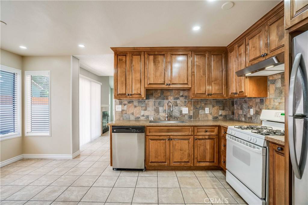 Palmdale, CA 93552,37940 42nd ST E #129