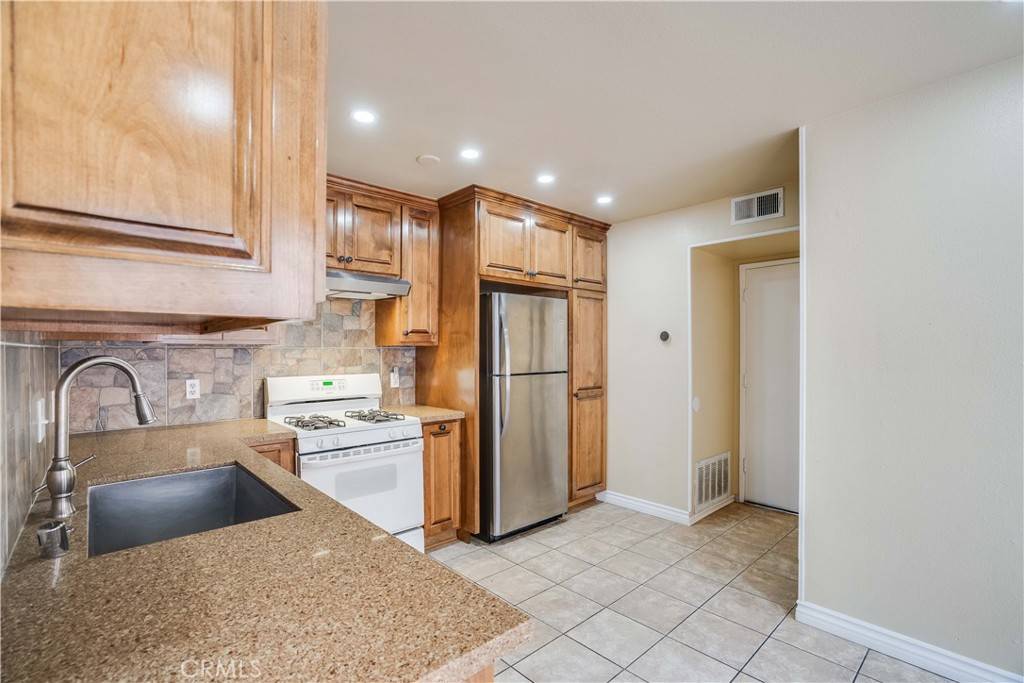 Palmdale, CA 93552,37940 42nd ST E #129