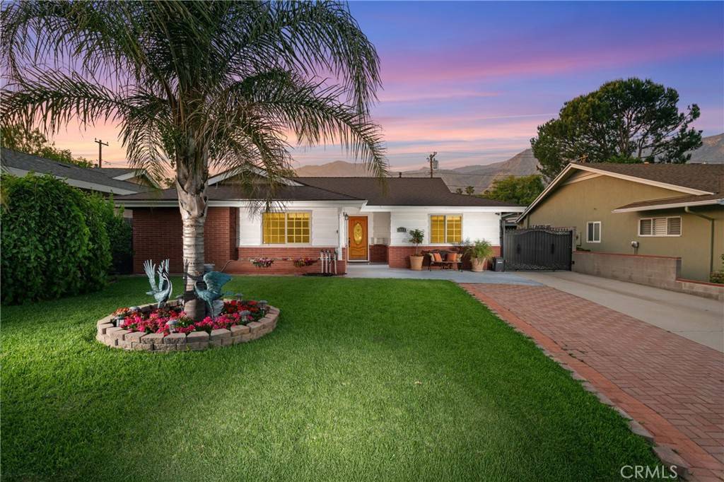 Pasadena, CA 91104,2415 Casa Grande ST