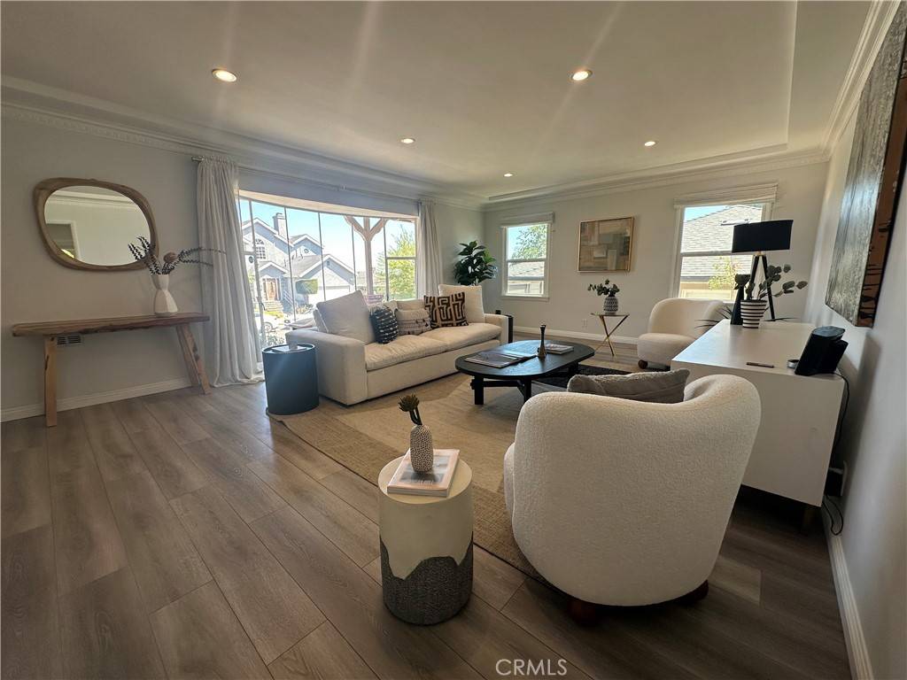Los Angeles, CA 90041,1142 Arbor Dell RD