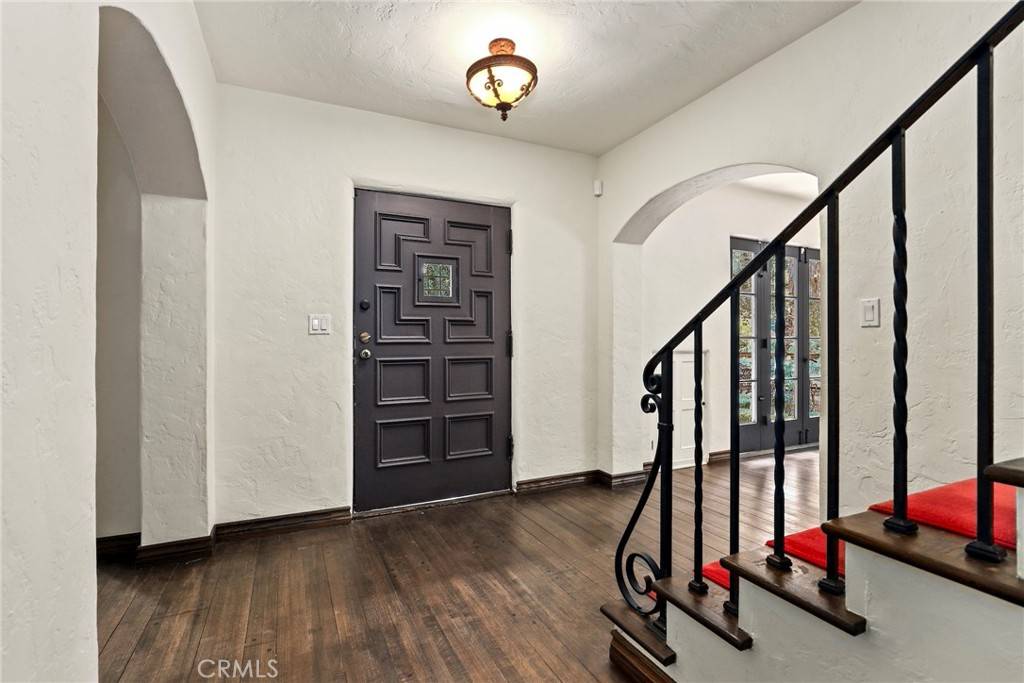Altadena, CA 91001,2297 Midlothian DR