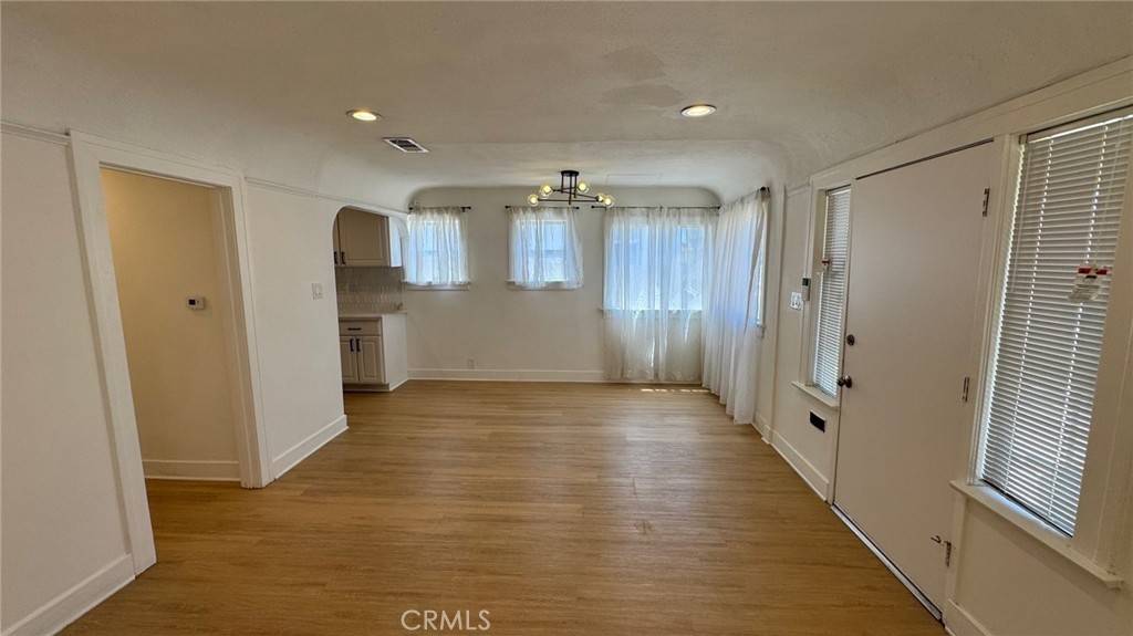 Los Angeles, CA 90047,7322 S Harvard BLVD S