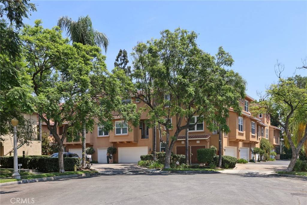 Pasadena, CA 91107,453 N Altadena DR #5