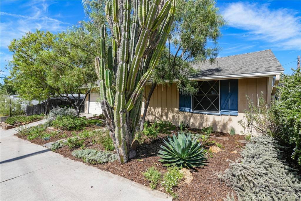Los Angeles, CA 90042,1901 Phillips WAY