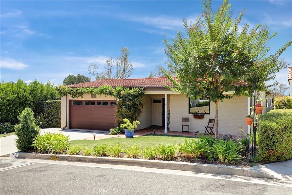 Fullerton, CA 92831,1237 Luanne AVE