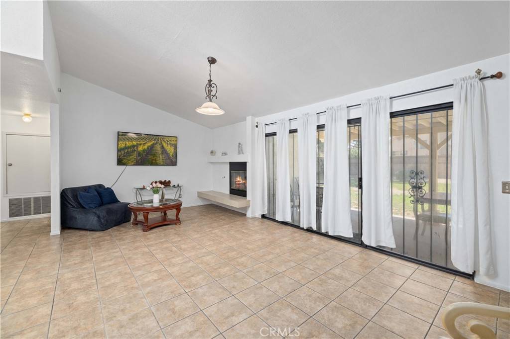 Lancaster, CA 93536,3648 Marilynn ST