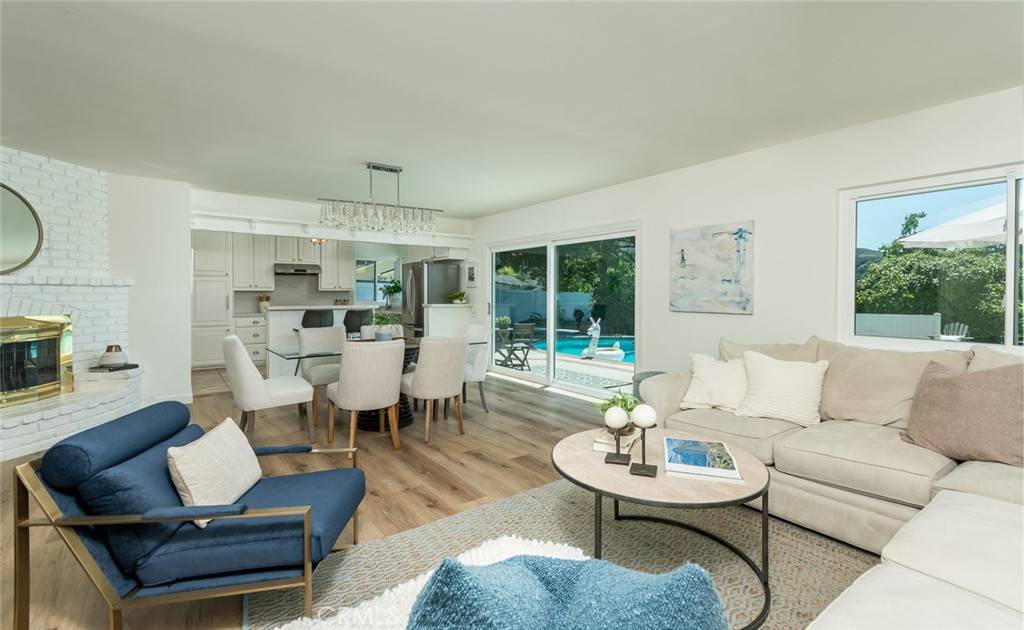 La Crescenta, CA 91214,2320 Jayma LN