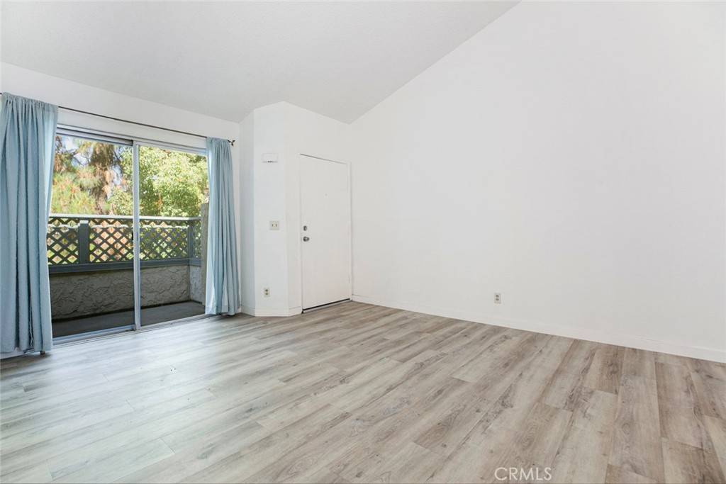 Baldwin Park, CA 91706,3904 Bresee AVE #14