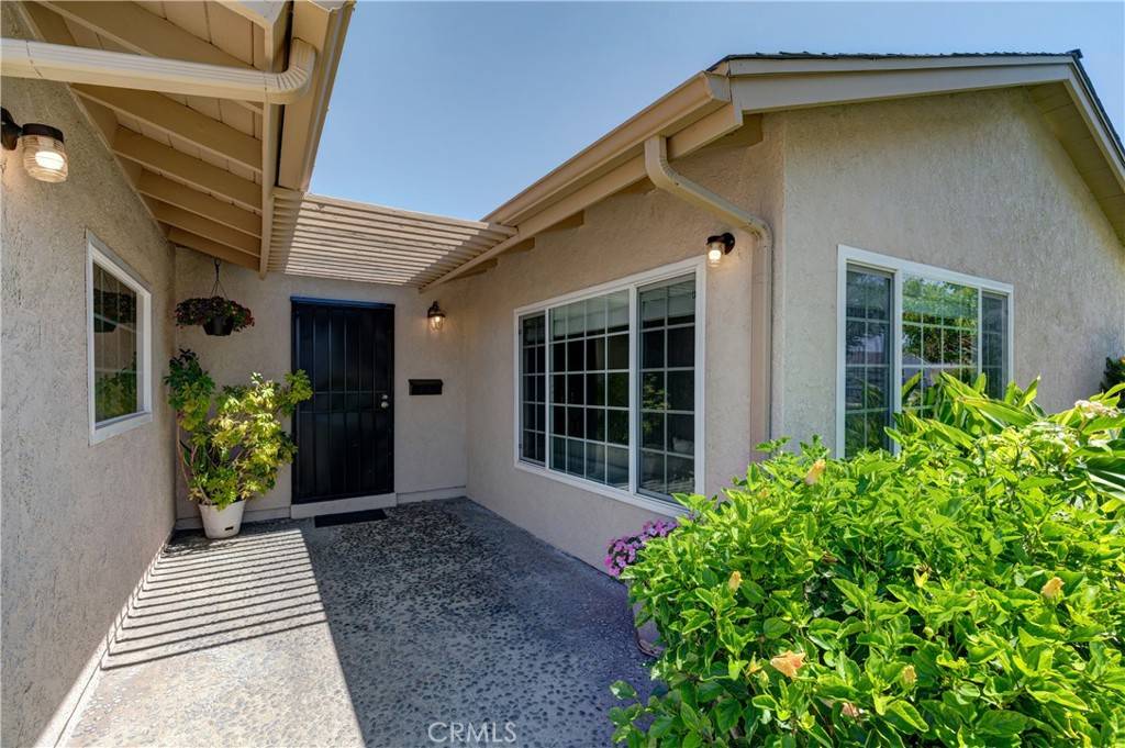 Lakewood, CA 90715,20322 Callaway AVE