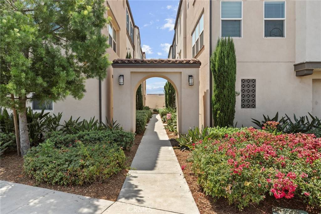 Glendora, CA 91741,645 W Foothill BLVD #10
