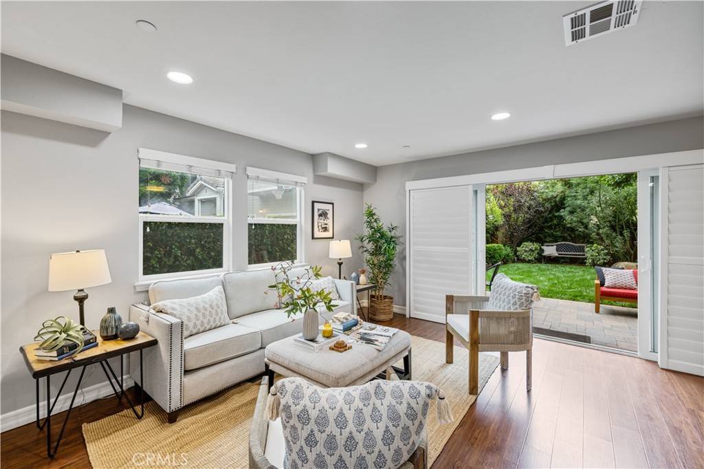 Pasadena, CA 91106,78 N Sierra Bonita AVE #2