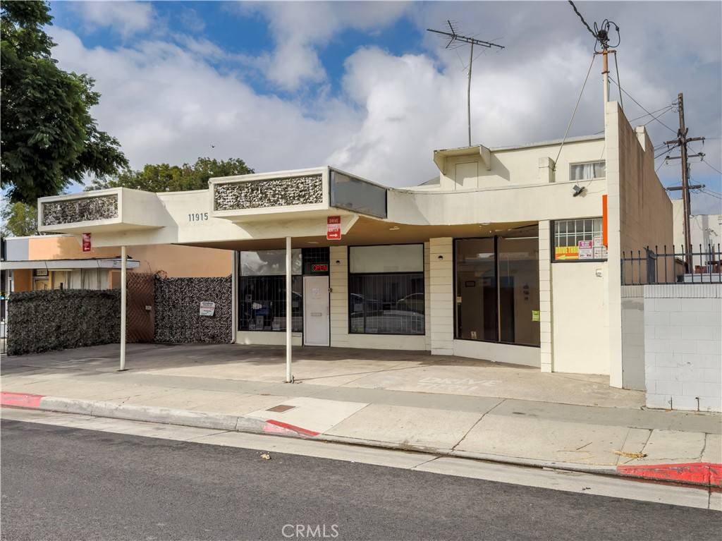 Hawthorne, CA 90250,11915 Inglewood