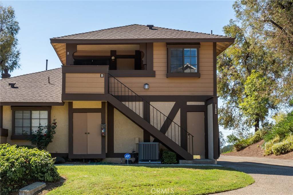 Diamond Bar, CA 91765,21600 Laurelrim #B