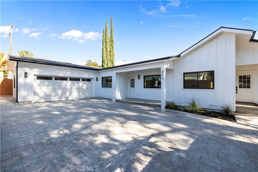 La Crescenta, CA 91214,4210 New York Ave