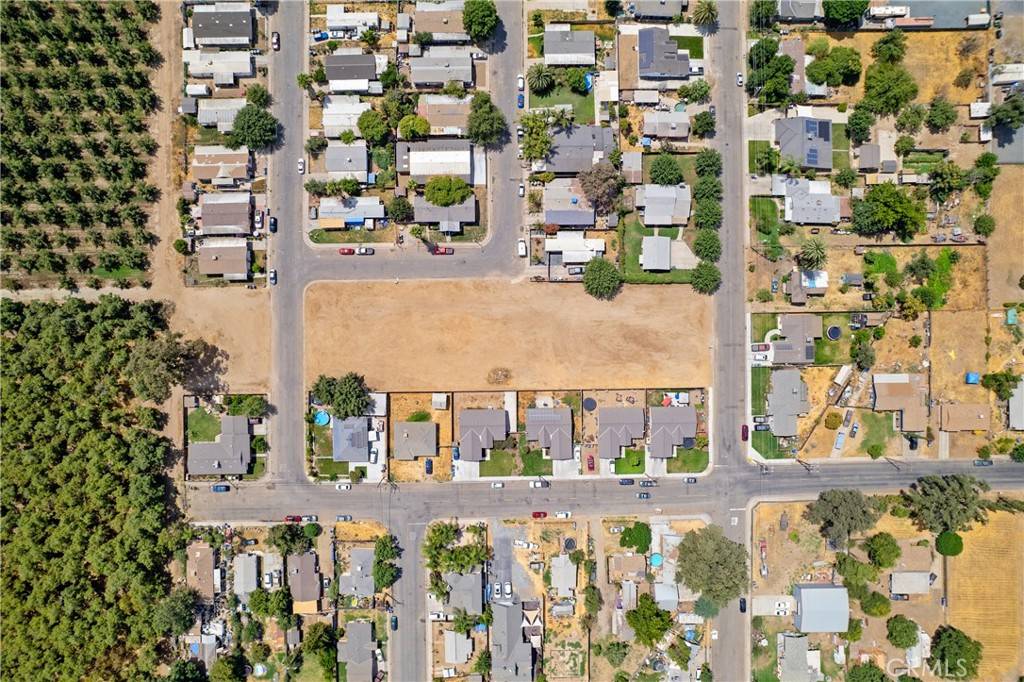 Farmersville, CA 93223,528 S Camelia AVE