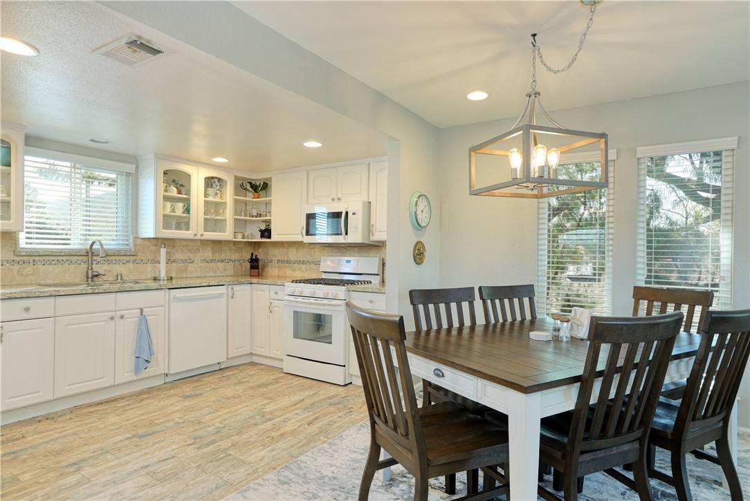 Los Osos, CA 93402,2099 Bush DR