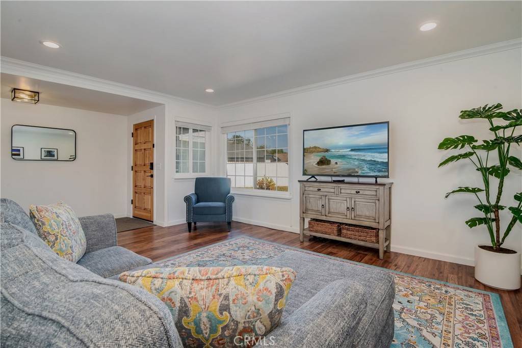 Lompoc, CA 93436,1100 N E ST