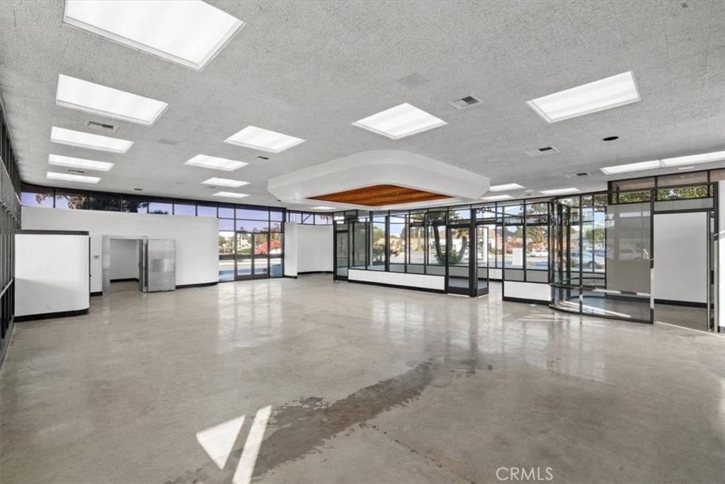 Santa Maria, CA 93454,408 E Main ST