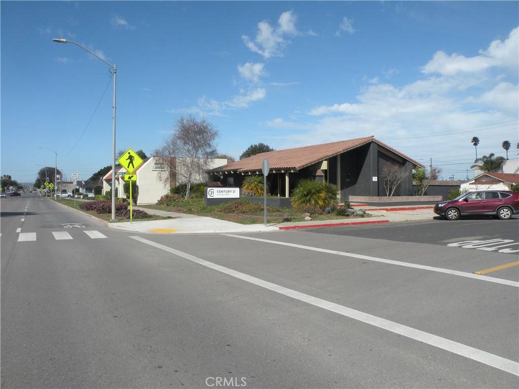 Lompoc, CA 93105,521 E OCEAN